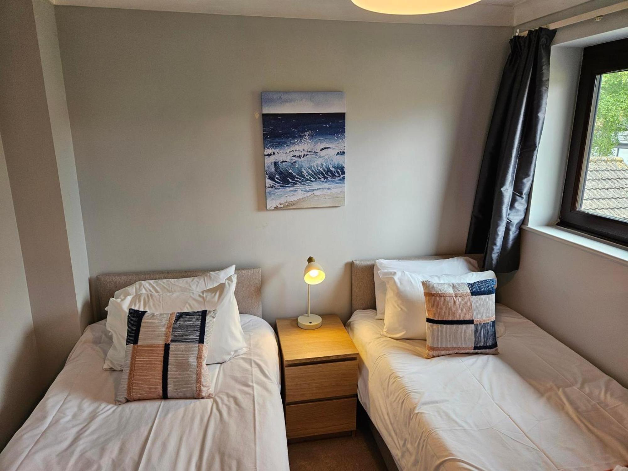 Redcot Gardens Stamford 4 Bed Contractor Familt Home With Parking Екстер'єр фото